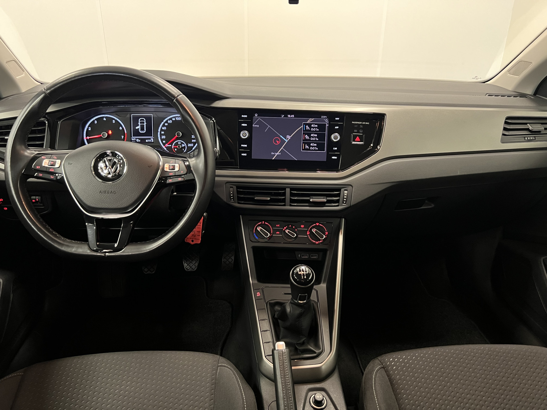 46497700-13.jpg