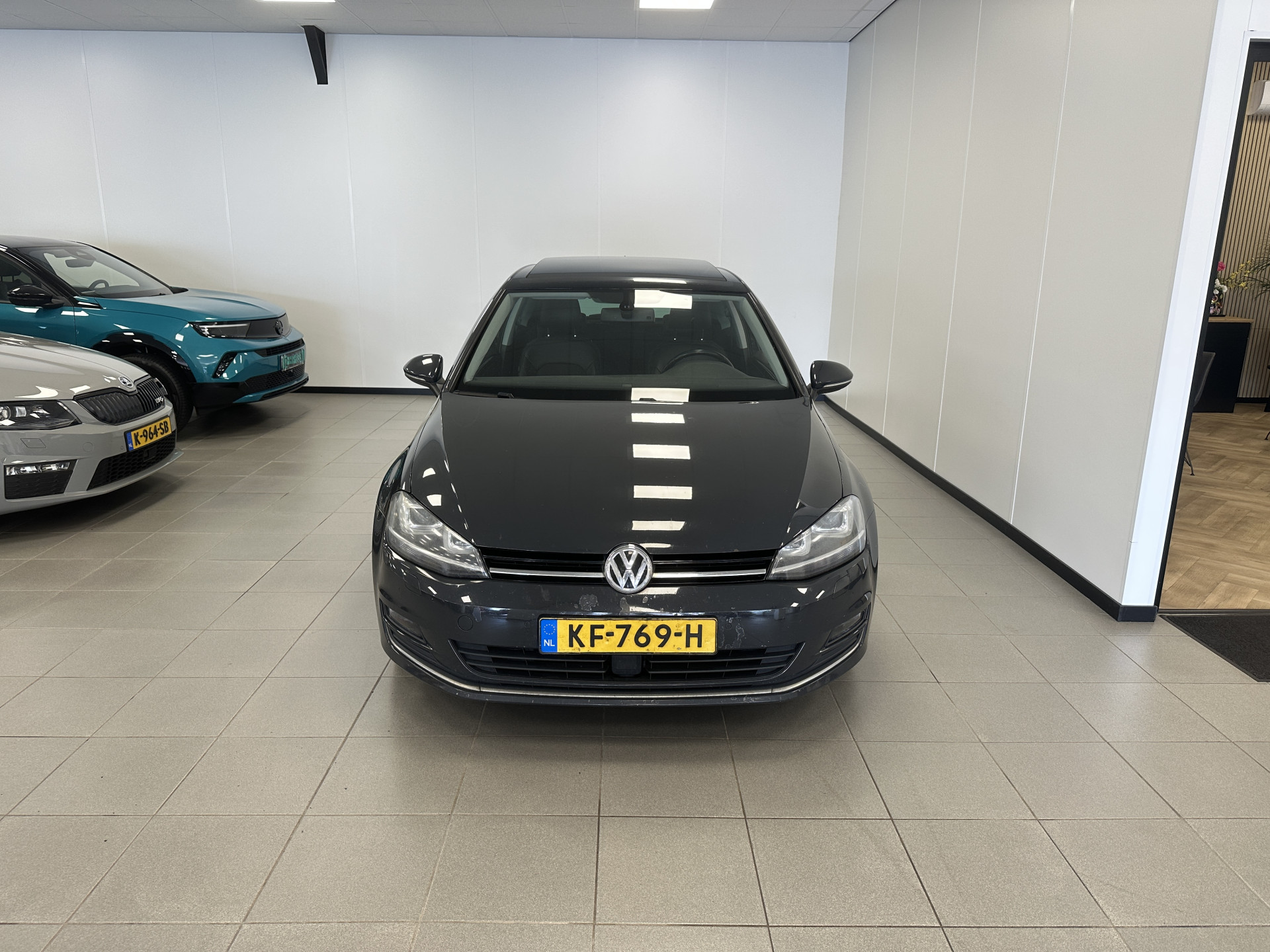 47450869-7.jpg
