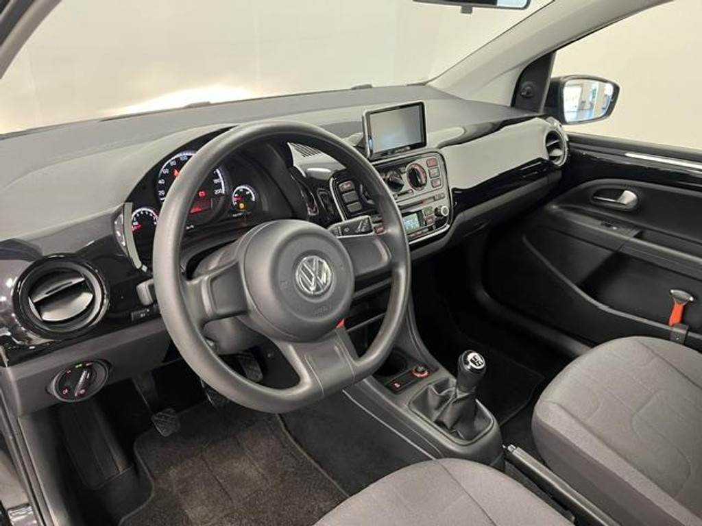 57347171-6.jpg